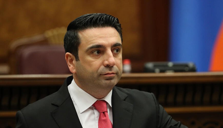 Simonyan ukraynalı həmkarı ilə Cənubi Qafqazdakı vəziyyəti müzakirə edib