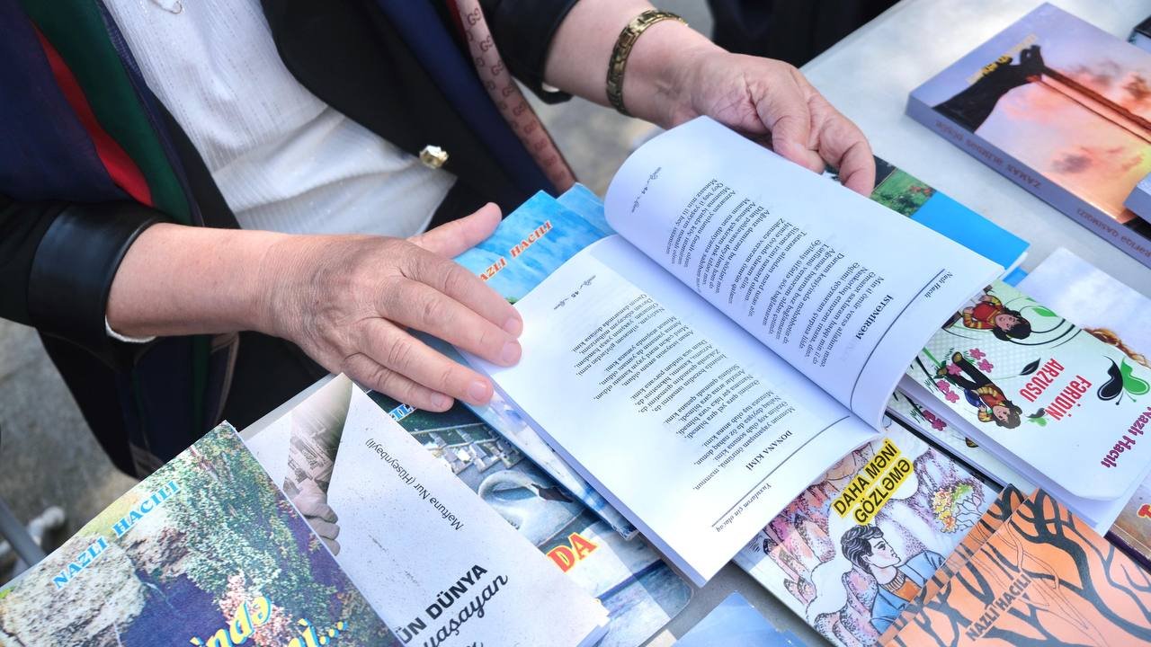 III Türk Dünyası Ədəbiyyat və Kitab Festivalında daha 4 müəllifin imza günü keçirildi – FOTO - foto 2