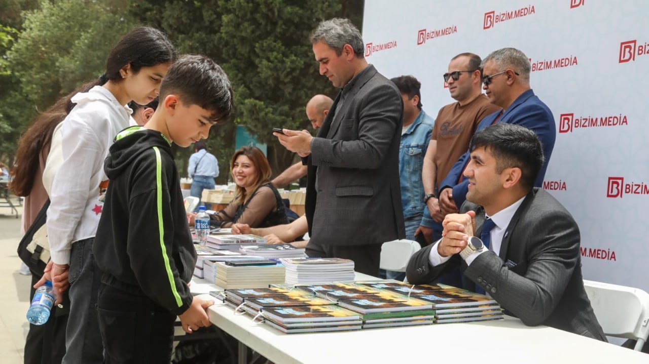 Qazi şair Nadir Həsənoğlunun imza günü keçirildi - FOTO - foto 3