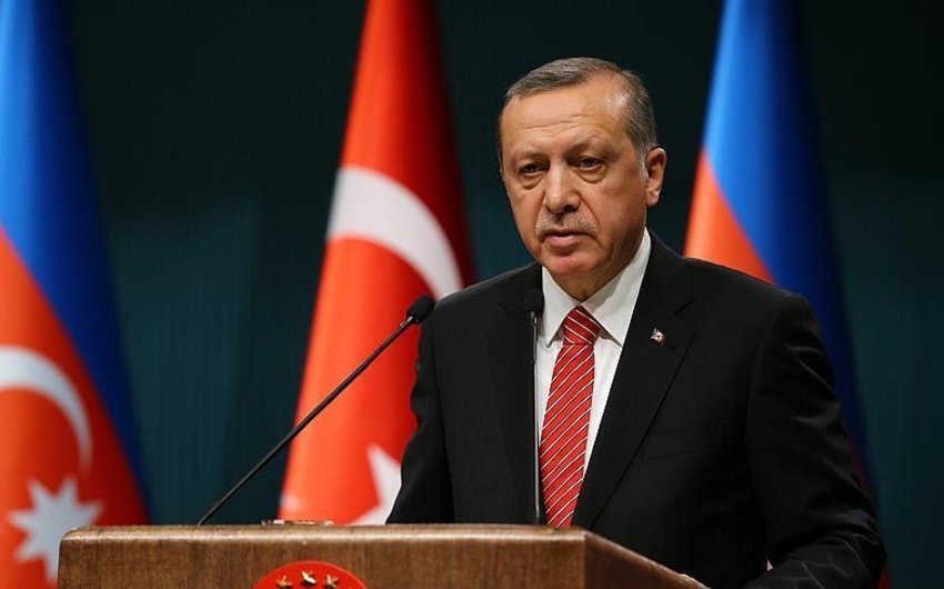 Ərdoğan Azərbaycanı Müstəqillik Günü münasibətilə TƏBRİK edib