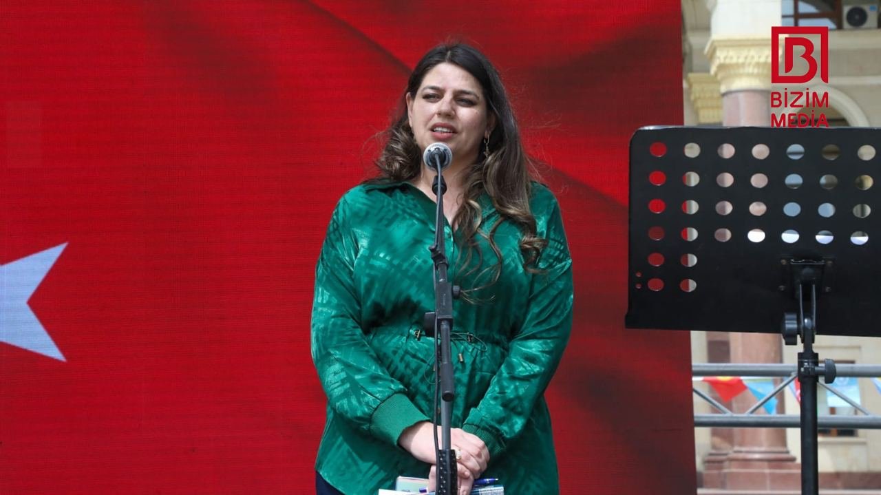 III Türk Dünyası Ədəbiyyat və Kitab Festivalının 6-cı günü Türkiyəyə HƏSR OLUNUB - FOTO  - foto 1