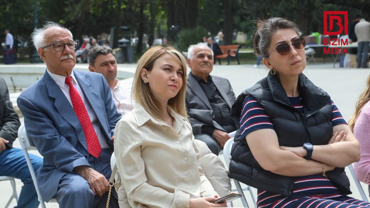 III Türk Dünyası Ədəbiyyat və Kitab Festivalının 6-cı günü Türkiyəyə HƏSR OLUNUB - FOTO  - foto 2