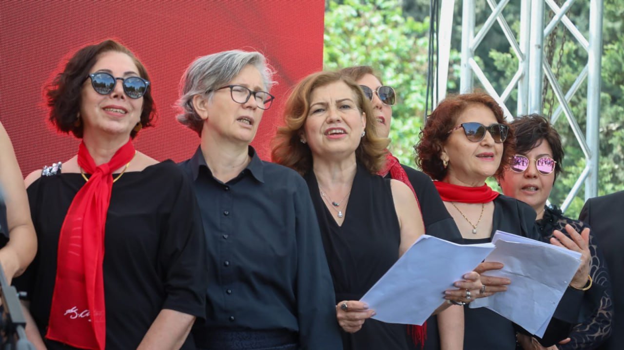 Kitab Festivalında türkiyəli yazarlar Azərbaycan mahnılarını İFA EDİBLƏR – FOTO/VİDEO - foto 4