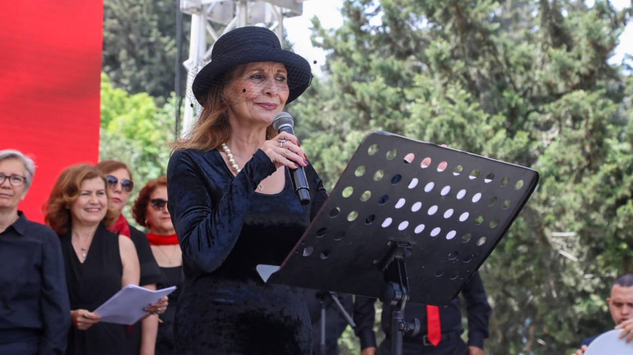 Kitab Festivalında türkiyəli yazarlar Azərbaycan mahnılarını İFA EDİBLƏR – FOTO/VİDEO - foto 7