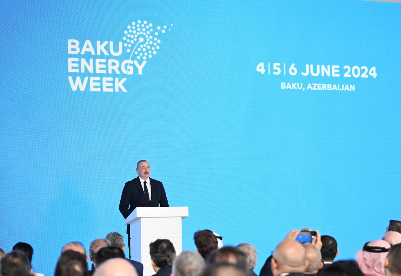Prezident “Caspian Oil&Gas” və 12-ci “Caspian Power” sərgilərinin açılışında çıxış etdi – FOTO/VİDEO - foto 2