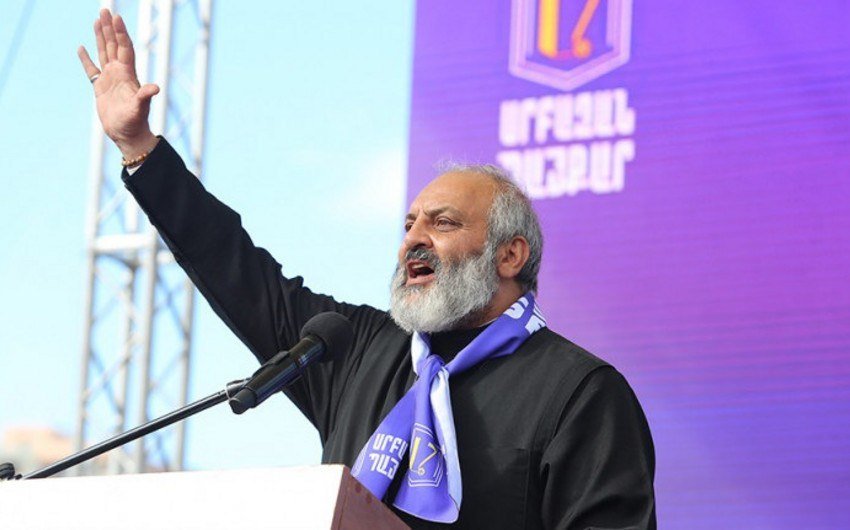Baqratdan yeni ÇAĞIRIŞ: “Sabahdan etibarən yalnız 4 gün fasiləsiz küçələrə çıxaq” Baqratdan yeni ÇAĞIRIŞ: “Sabahdan etibarən yalnız 4 gün fasiləsiz küçələrə çıxaq”