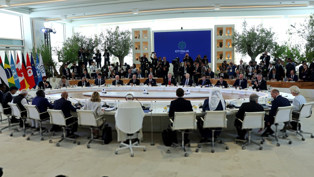 Ərdoğan: “G7-dən ədalətli, hərtərəfli və real yanaşma gözləyirik” - FOTO - foto 1