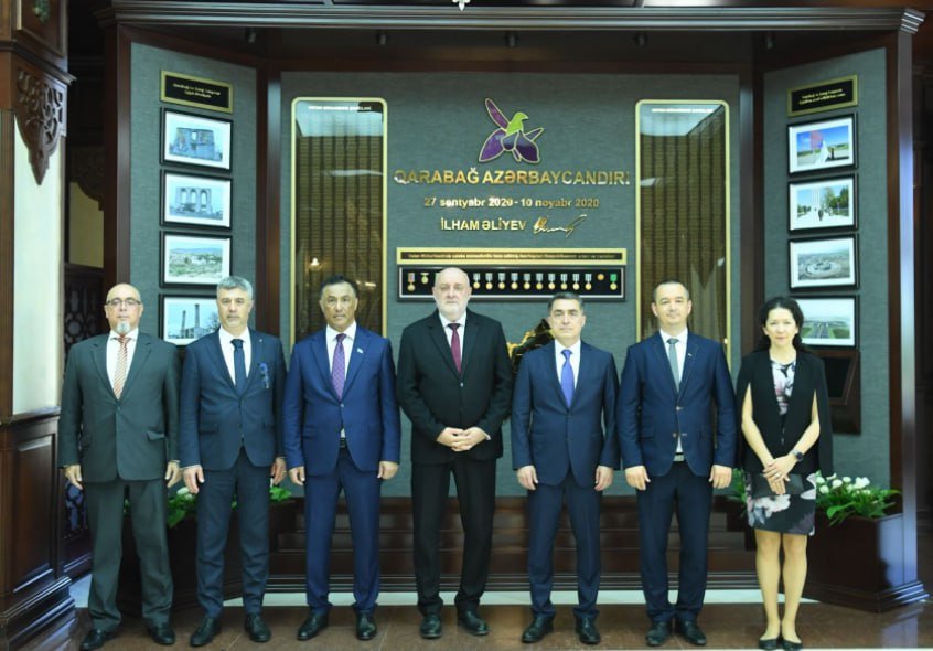 Macarıstanlı deputatlar Milli Məclisdə - FOTO - foto 2