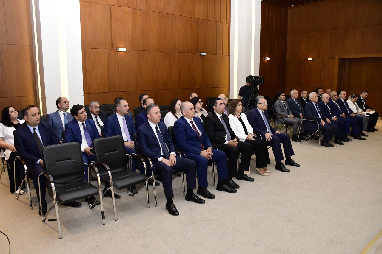 SON DƏQİQƏ: YAP Milli Məclisin buraxılması təşəbbüsünü irəli sürdü - FOTO - foto 7