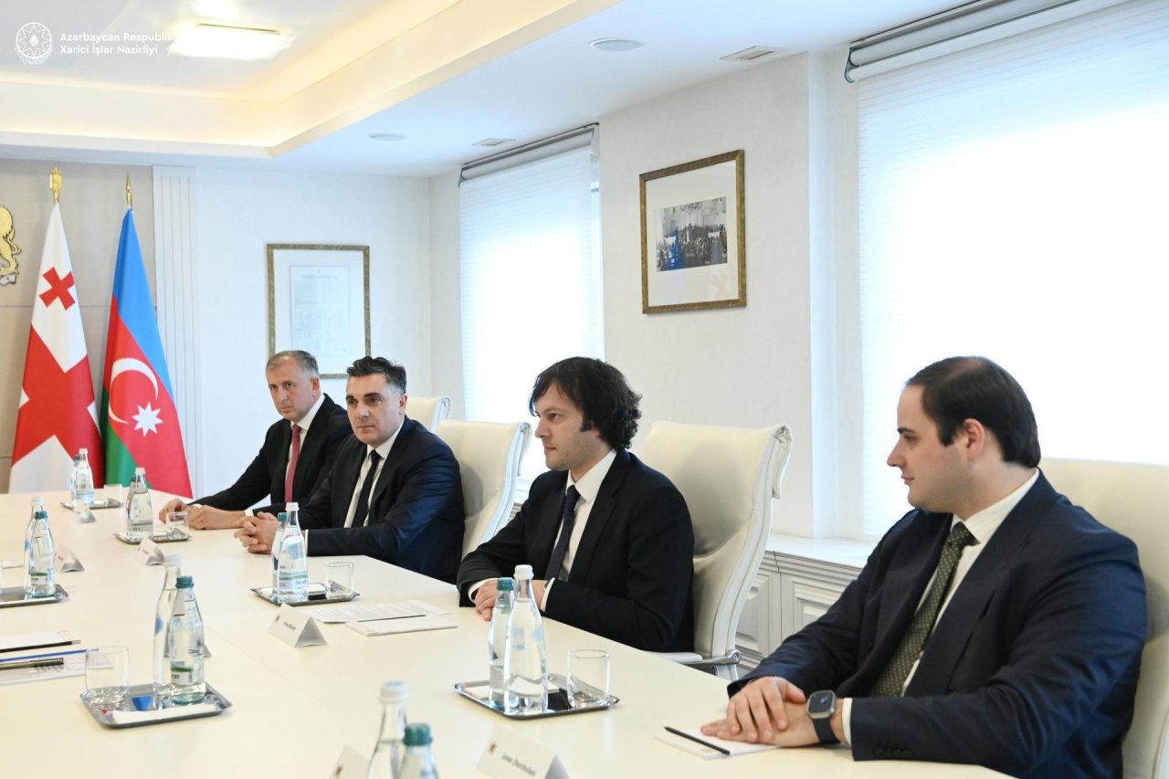 Ceyhun Bayramov Kobaxidze ilə COP29-da tərəfdaşlıq imkanlarını müzakirə etdi - FOTO - foto 2