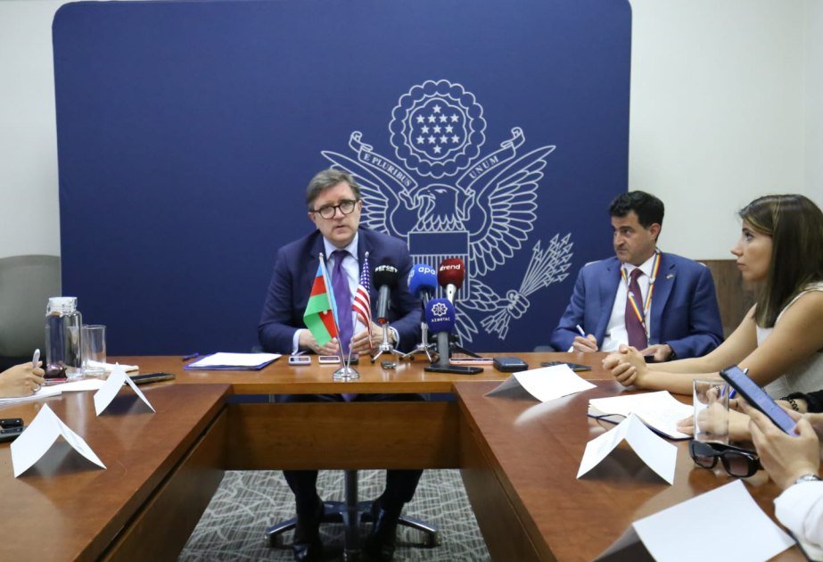 O’Brayn: “Azərbaycan ilə Ermənistan arasında çox effektli birbaşa kommunikasiya var”