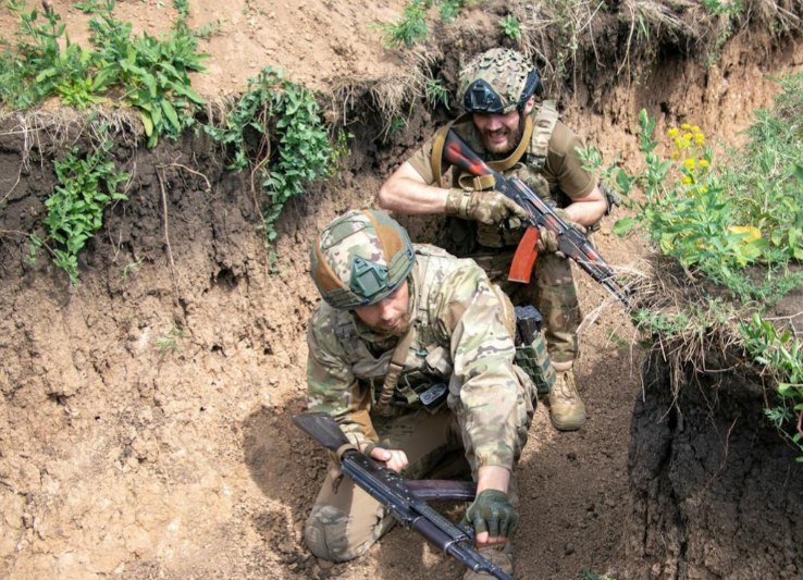 Ukraynada daha 1140 rus hərbçisi öldürülüb - FOTO