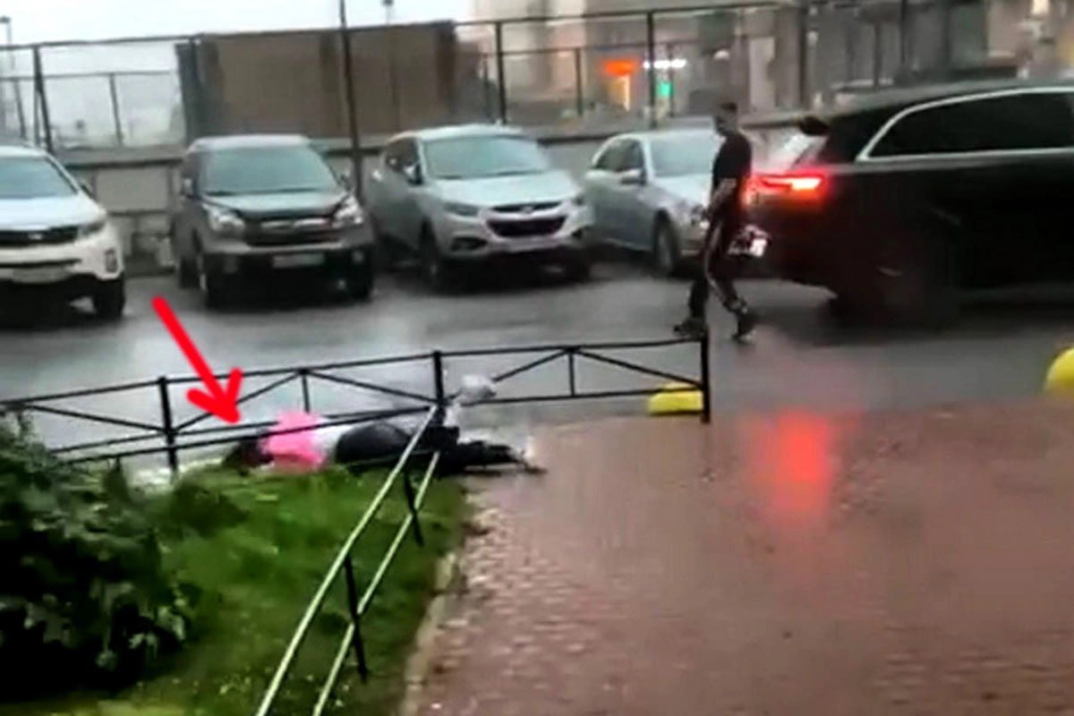 Rusiyada güclü qasırğa: Ölənlər var - VİDEO