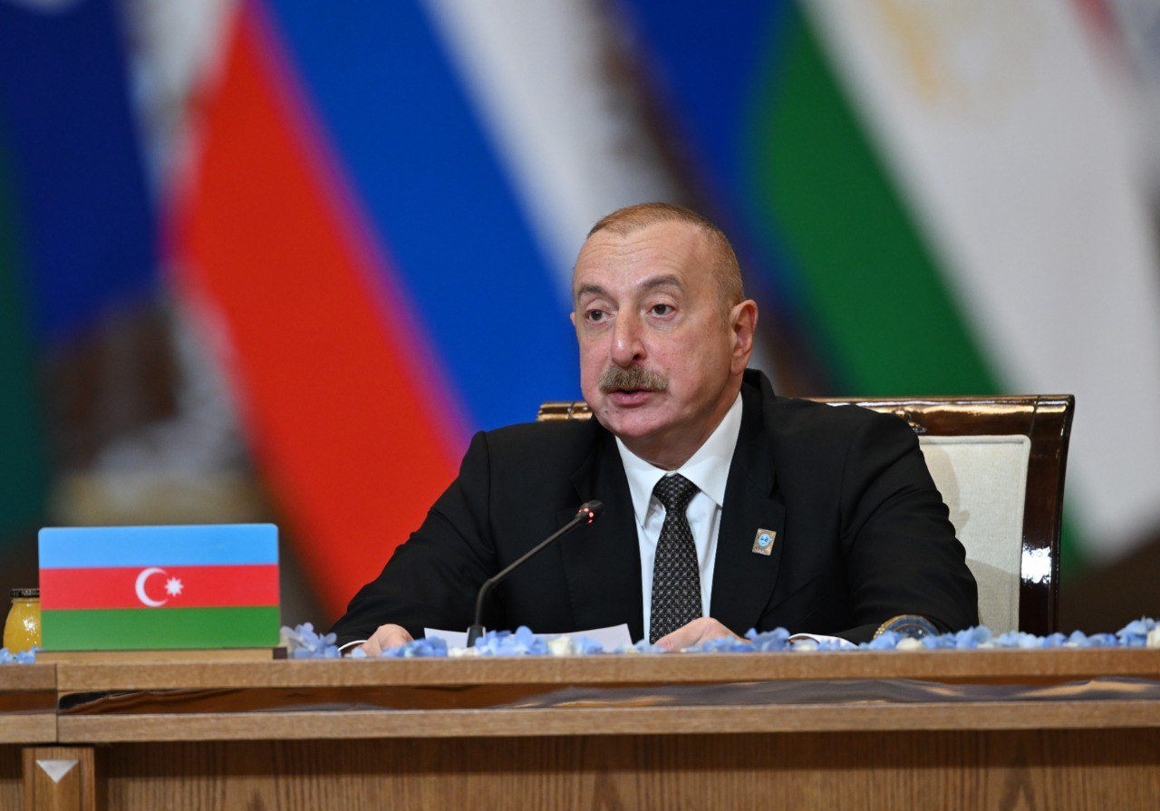 “Bakı-Tbilisi-Qars dəmir yolunun ötürücülük qabiliyyəti 5 milyon tona qədər artıb” – Prezident
