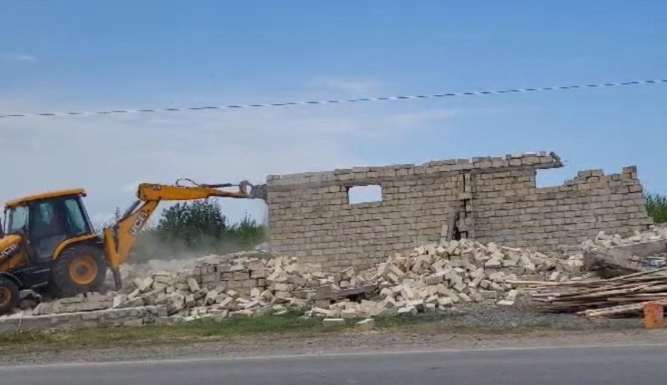 Qubada qanunsuz tikili söküldü – FOTO/VİDEO   - foto 2