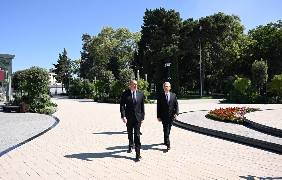 Prezident yenidən qurulan Nərimanov parkında - VİDEO Prezident yenidən qurulan Nərimanov parkında - VİDEO