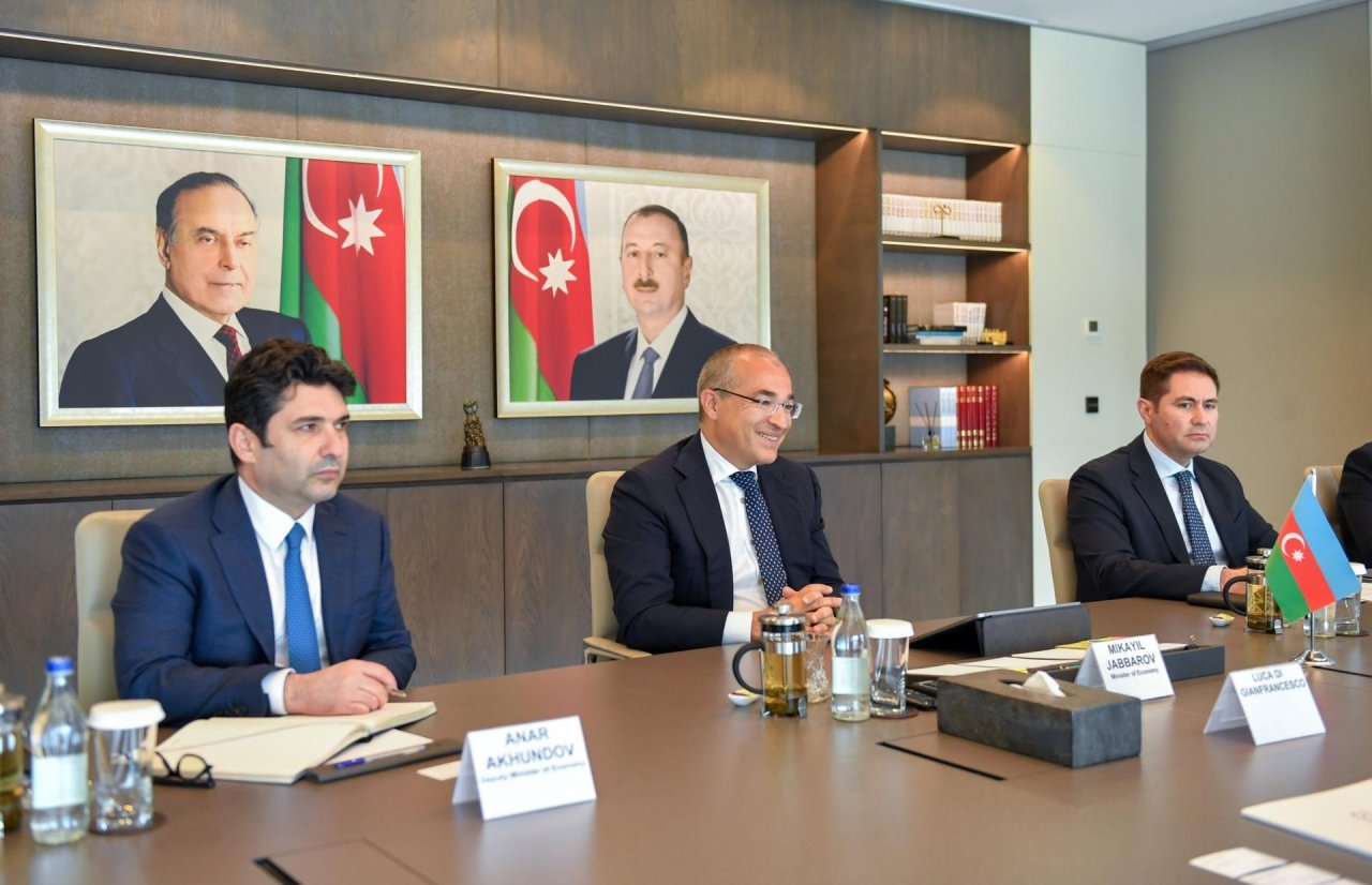 Azərbaycanla İtaliya arasında Orta Dəhlizlə bağlı əməkdaşlıq müzakirə edildi - FOTO - foto 1