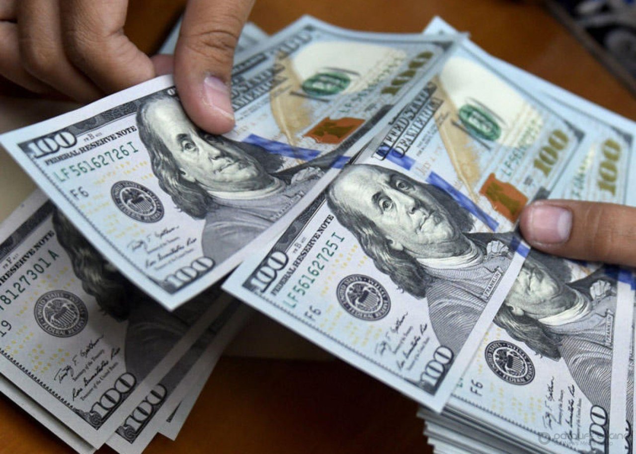 Bugünkü hərracda bankların tələbi 80 milyonu dolları ötüb Bugünkü hərracda bankların tələbi 80 milyonu dolları ötüb