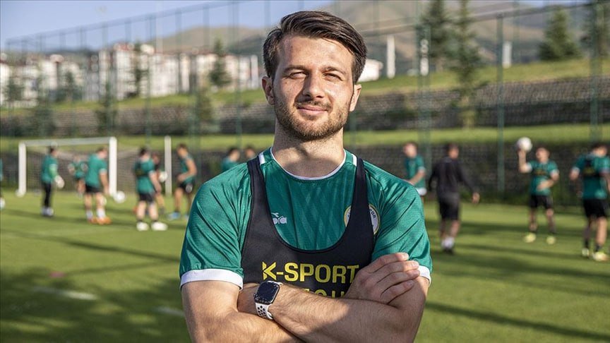 Türkiyəli futbolçu &ldquo;Neftçi&rdquo;dən təklif aldığını təsdiqlədi