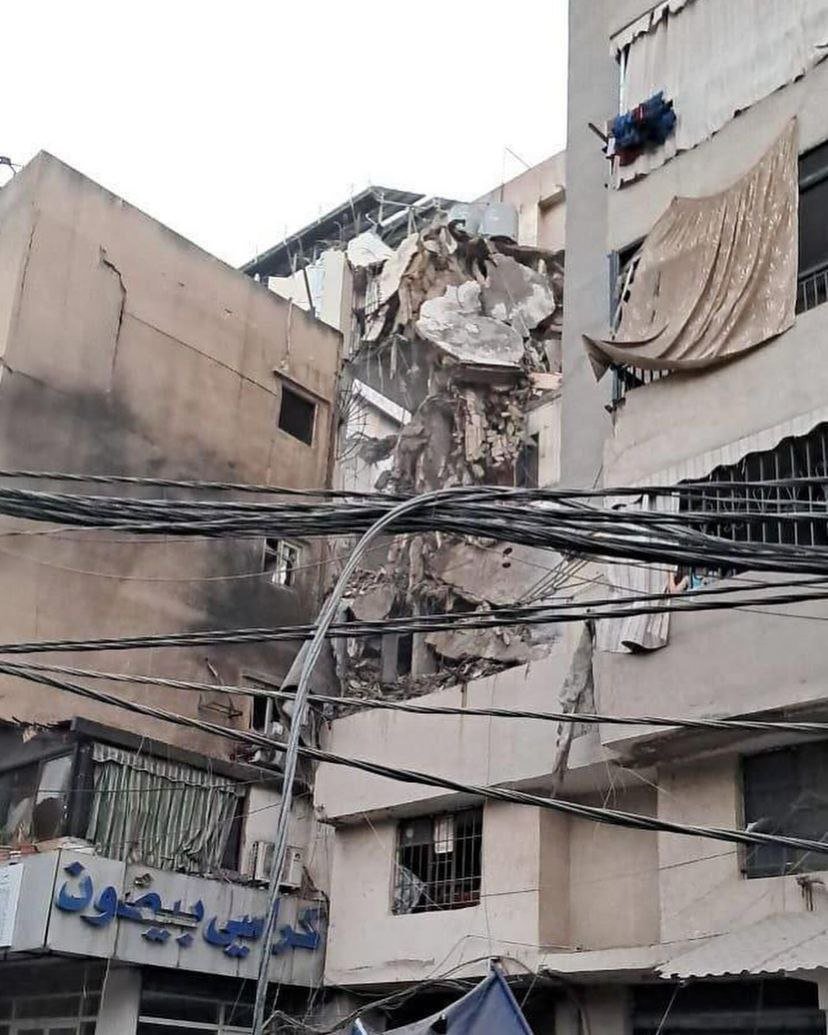İsrail ordusu Beyrutda yaşayış binasına zərbə endirib - FOTO/VİDEO - foto 2