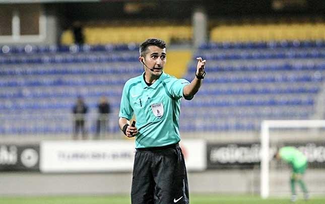 Kamal Umudludan Konfrans Liqasının oyununda 5 sarı vərəqə