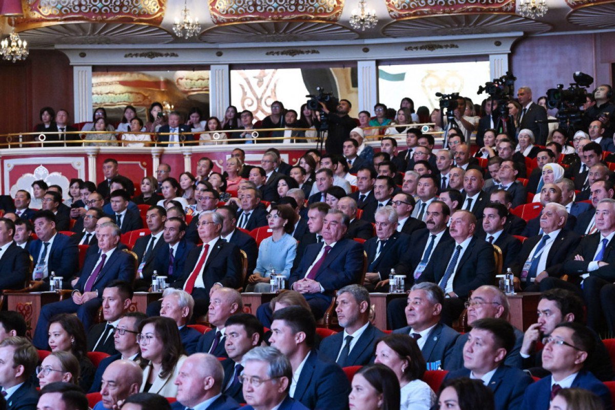 İlham Əliyev Astanada qala konsertdə iştirak edib - FOTO/VİDEO