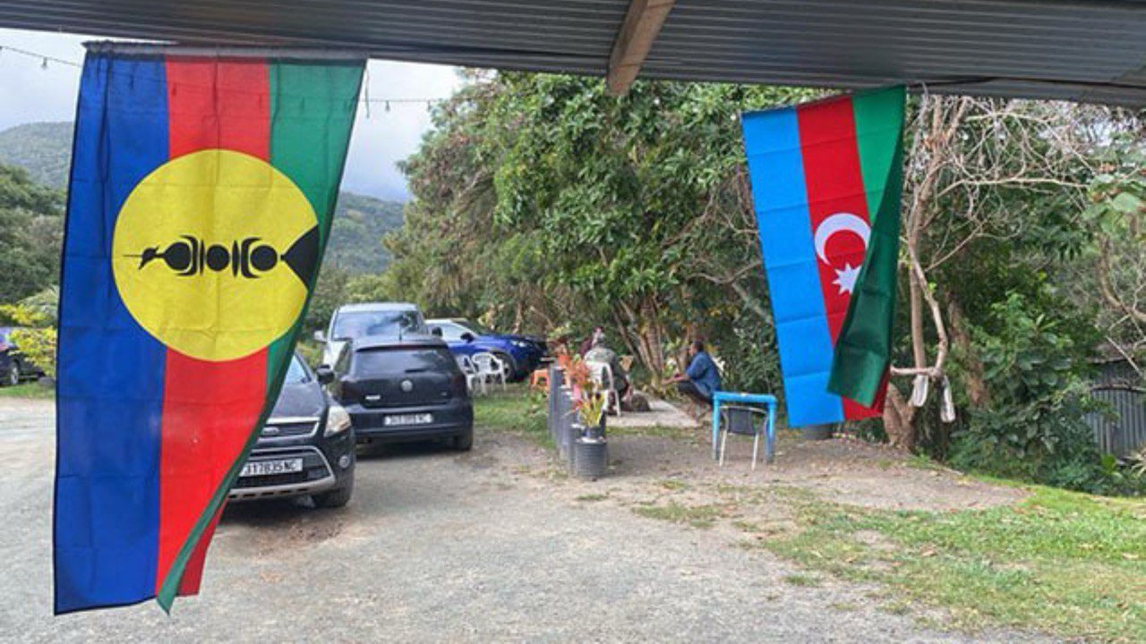 Yeni Kaledoniyada niyə Azərbaycan bayrağı dalğalanır? – TƏHLİL - foto 1