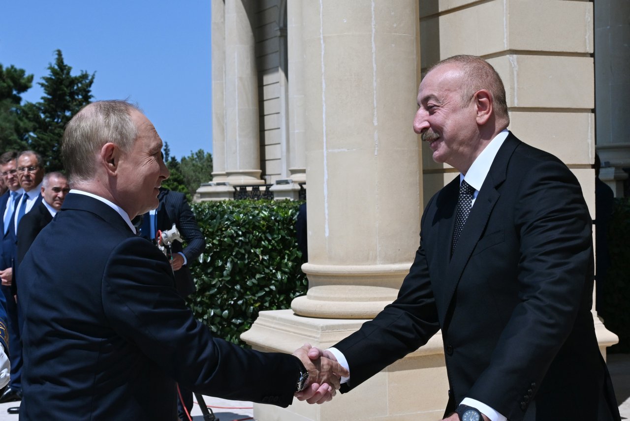 Putinin rəsmi qarşılanma mərasimi keçirildi &ndash; FOTO/VİDEO