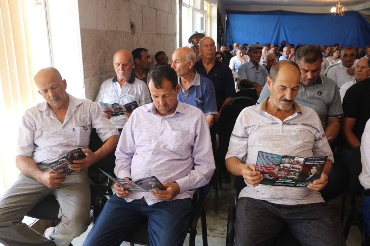 Deputatlığa namizəd Günay Ağamalı Salyanın Kür Qaraqaşlı kəndində seçicilərlə görüşdü – FOTO/VİDEO - foto 1