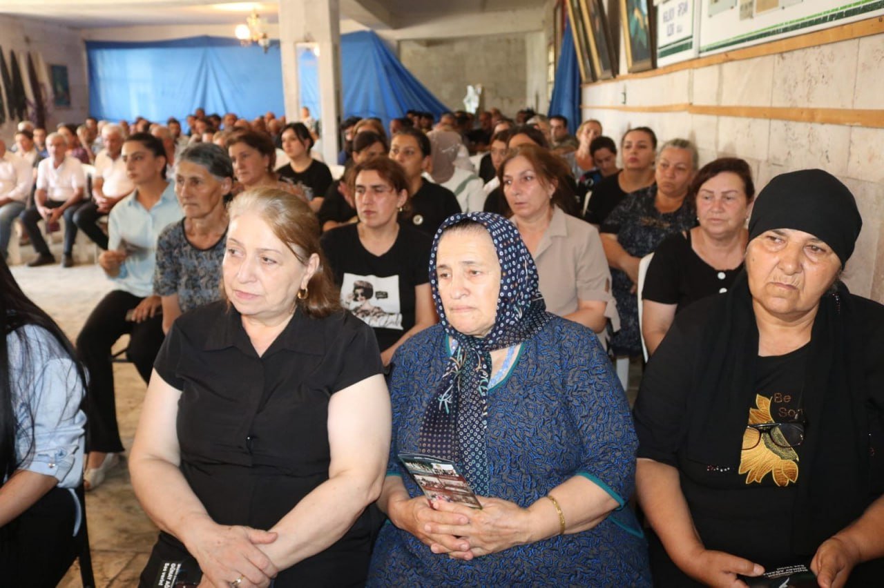 Deputatlığa namizəd Günay Ağamalı Salyanın Kür Qaraqaşlı kəndində seçicilərlə görüşdü – FOTO/VİDEO - foto 3