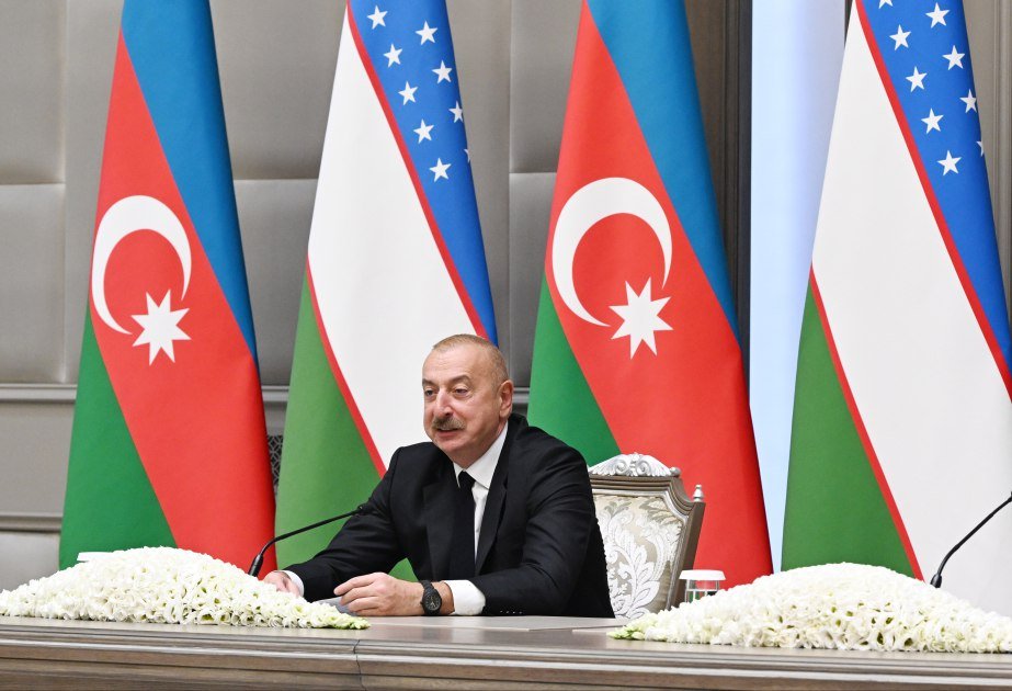 İlham Əliyev: “Özbəkistan yüksək siyasi nüfuza malik ölkəyə çevrilib” İlham Əliyev: “Özbəkistan yüksək siyasi nüfuza malik ölkəyə çevrilib”