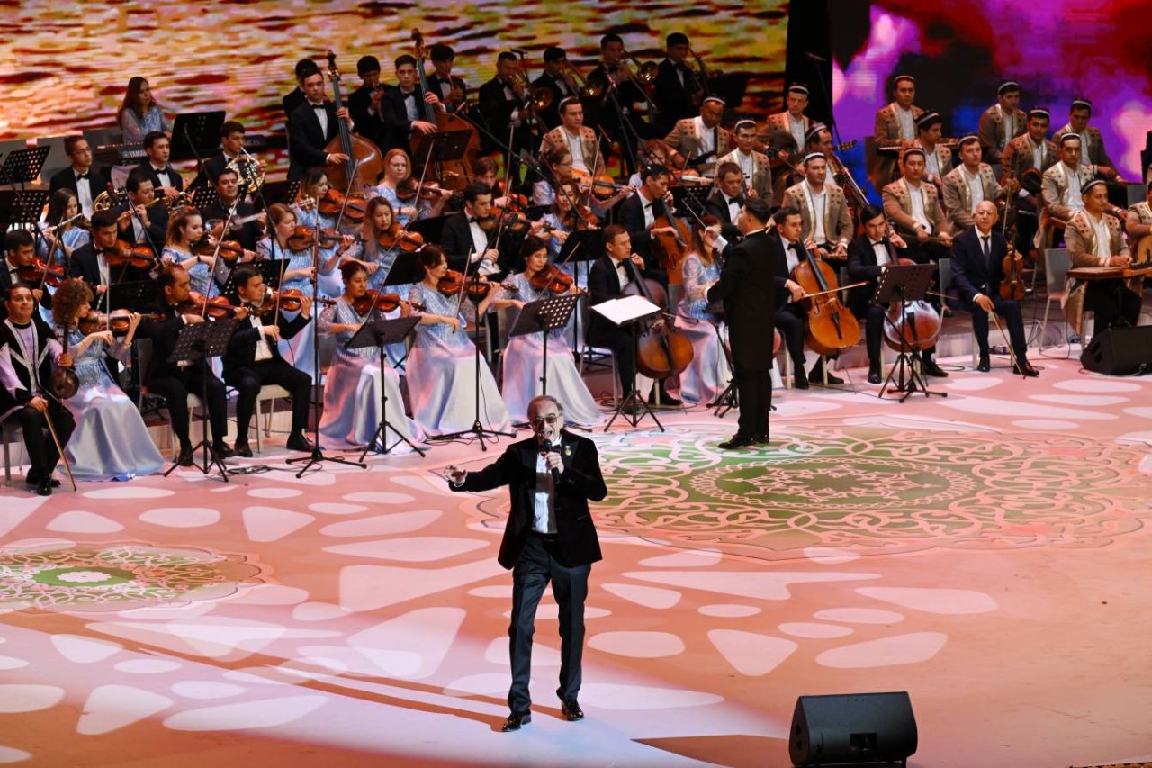 Prezident və xanımı Daşkənddə qala konsertdə iştirak edib - FOTO/VİDEO - foto 10