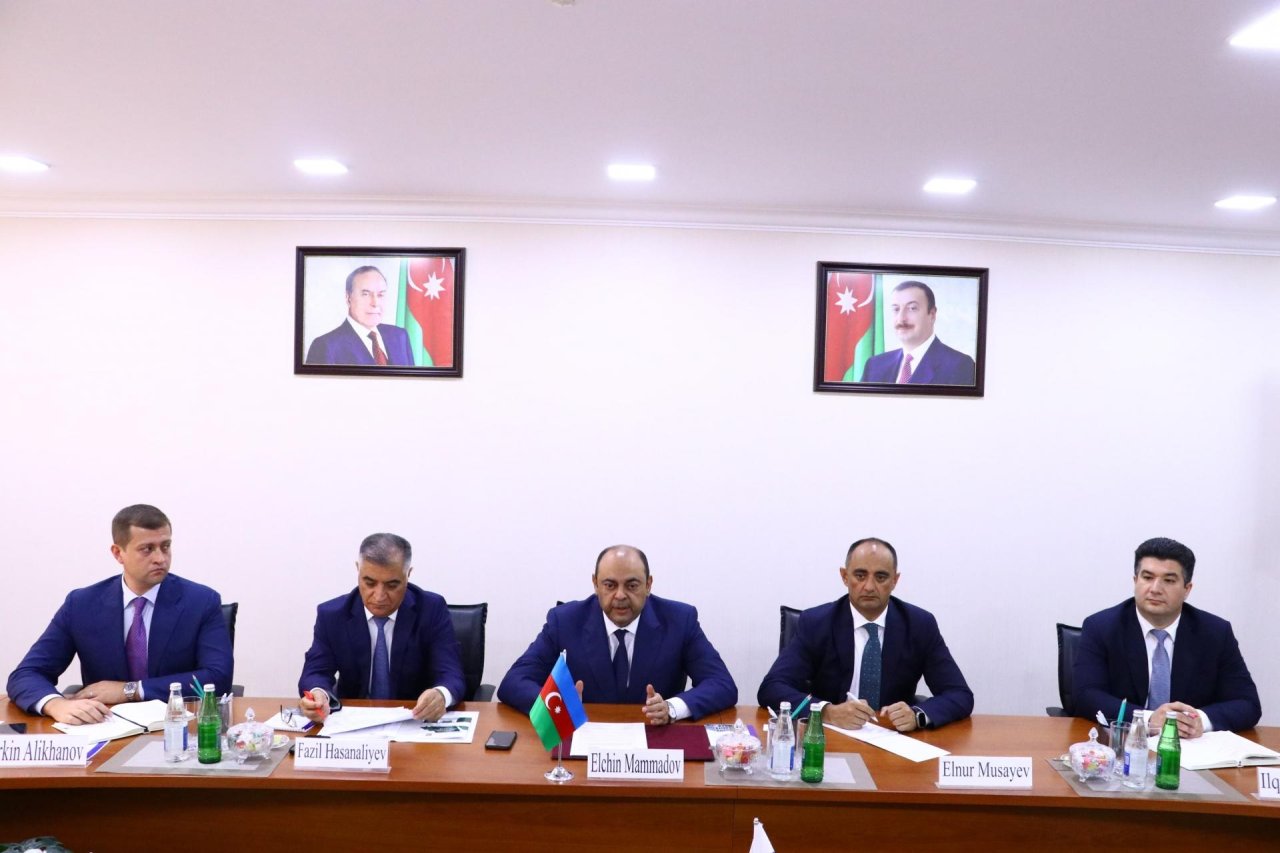 Baş prokurorluqda ATƏT DTİHB-nin Seçki Müşahidə Missiyasının rəhbəri ilə fikir mübadiləsi aparıldı - FOTO - foto 2