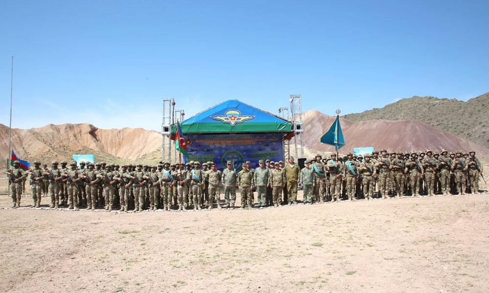 Kərim Vəliyev Almatıda Azərbaycan-Qazaxıstan təlimlərini İZLƏDİ - FOTO - foto 2