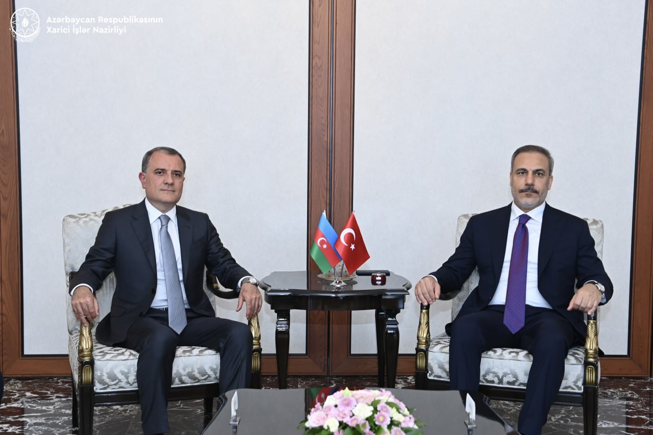 Ceyhun Bayramov və Hakan Fidanın müzakirə etdiyi məsələlər AÇIQLANDI - FOTO/VİDEO - foto 1