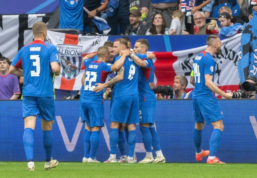 Slovakiya millimizlə oyun üçün heyəti AÇIQLADI