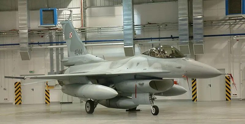 Polşa bütün F-16-lara xidmət üçün regional mərkəz olmaq NİYYƏTİNDƏDİR