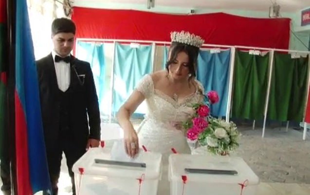 Tovuzda da bəylə gəlin səs verib - FOTO