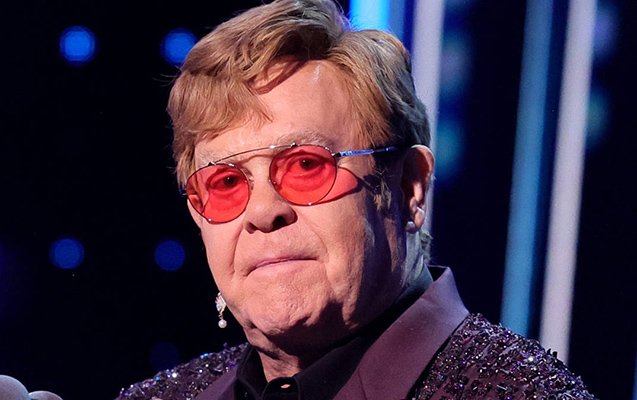 Elton Conun bir gözü kor olub - FOTO