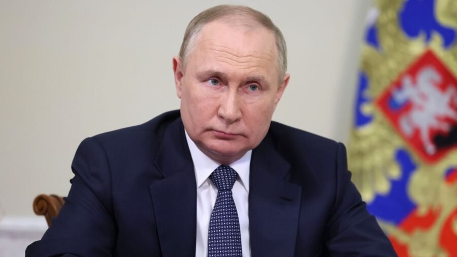 Gürcüstan Putinin həbsini dəstəkləyən bəyannaməyə imza atdı Gürcüstan Putinin həbsini dəstəkləyən bəyannaməyə imza atdı