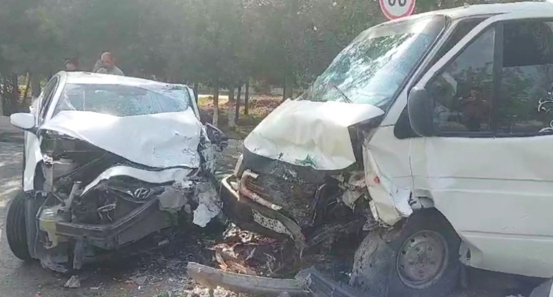 Şirvanda qəza olub, iki nəfər yaralanıb - FOTO/VİDEO - foto 1