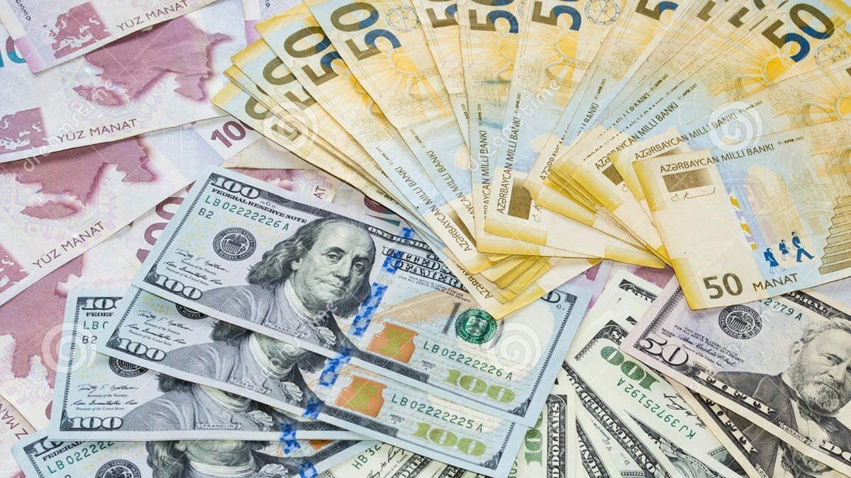Devalvasiya MÜƏMMASI &ndash; Manat məzənnəsini qoruyacaq, yoxsa UCUZLAŞACAQ?