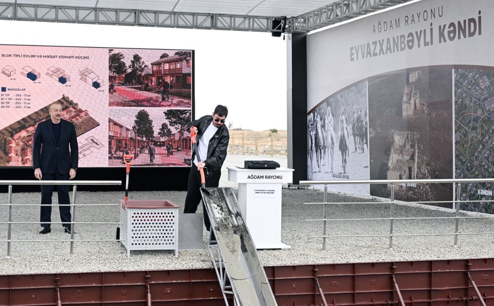 İlham Əliyev Ağdamın Eyvazxanbəyli kəndinin TƏMƏLQOYMA MƏRASİMİNDƏ - FOTO - foto 5