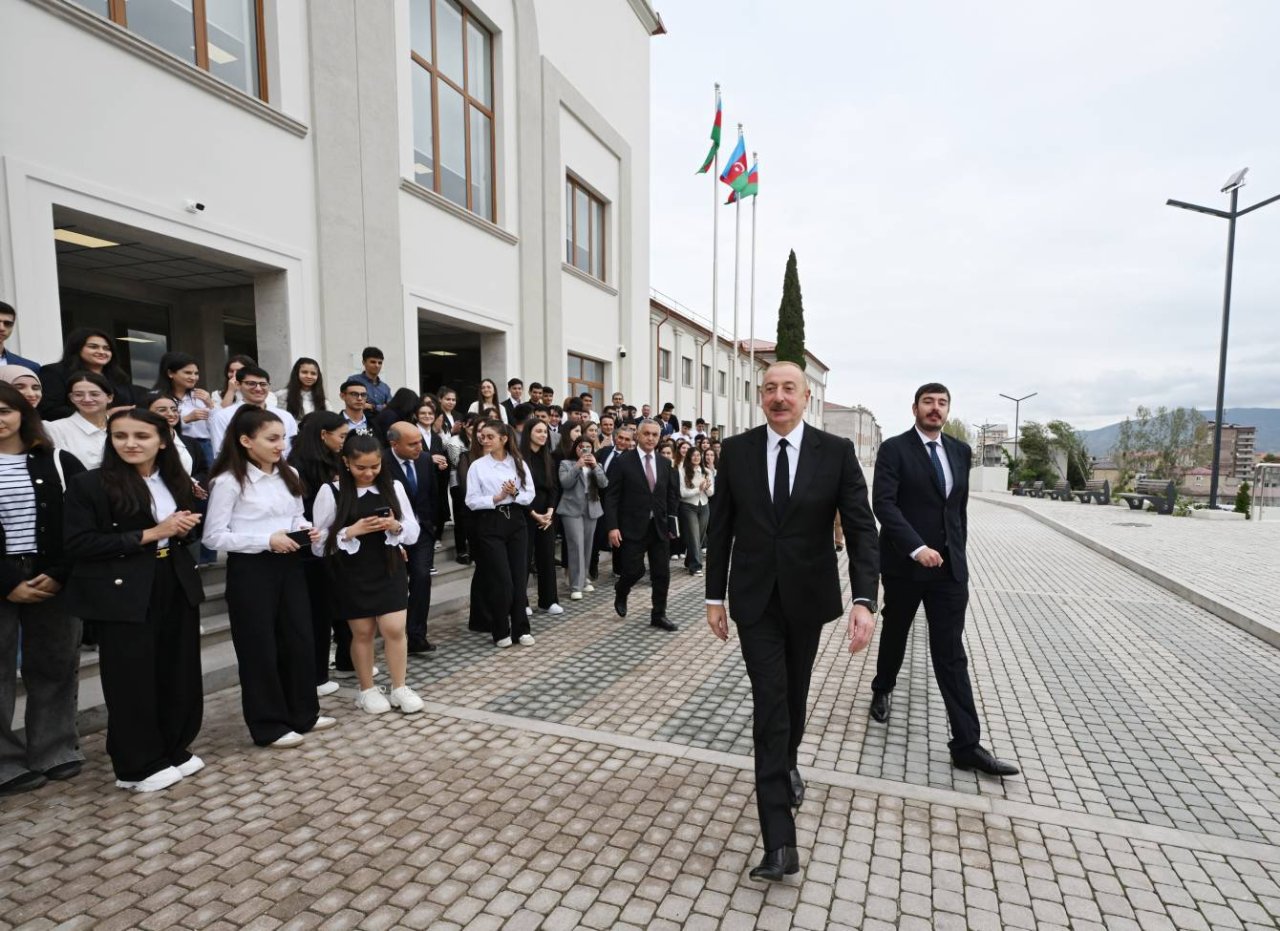 İlham Əliyev Qarabağ Universitetinin AÇILIŞINI ETDİ - FOTO/VİDEO - foto 32