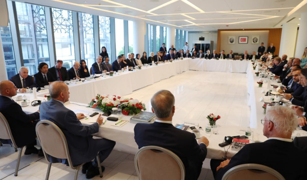 Ərdoğan: Regionda sülh kontekstində Azərbaycan və Ermənistan üçün mühüm fürsət yaranıb - FOTO - foto 1