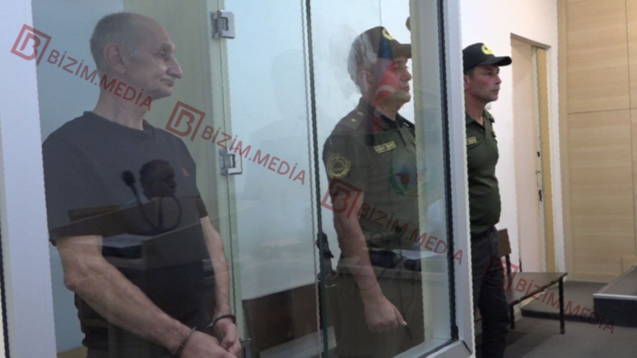 Maştağada həmkəndlisini öldürən şəxs: “Niyyətim bıçaqlamaq deyildi” – FOTO Maştağada həmkəndlisini öldürən şəxs: “Niyyətim bıçaqlamaq deyildi” – FOTO