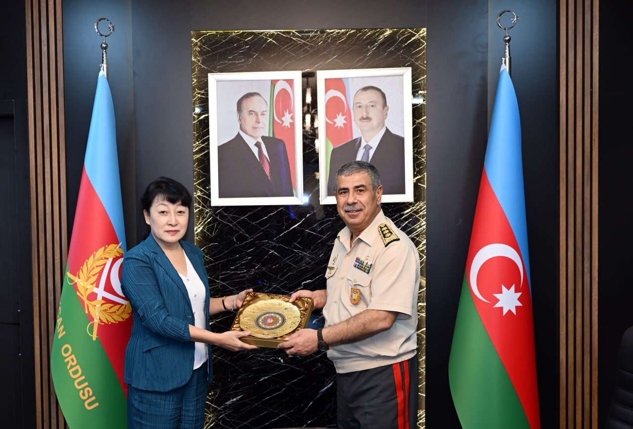 Azərbaycan və Çin arasında hərbi-texniki əməkdaşlıq MÜZAKİRƏ EDİLDİ - FOTO - foto 1