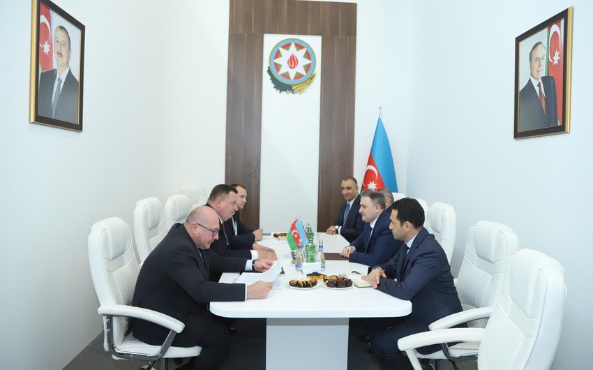 Müdafiə sənayesi naziri Belarusun Dövlət Hərbi Sənaye Komitəsinin sədri ilə görüşüb - FOTO Müdafiə sənayesi naziri Belarusun Dövlət Hərbi Sənaye Komitəsinin sədri ilə görüşüb - FOTO