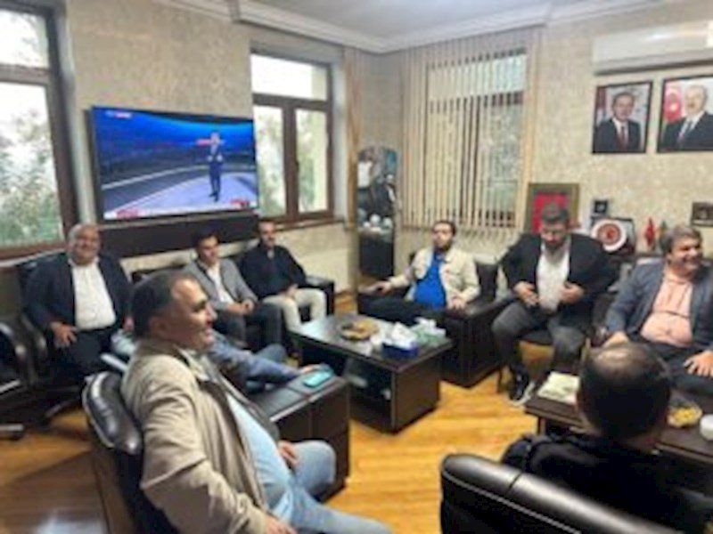 Türkiyəli jurnalistlər Bakıda - Fəxri Xiyaban və Şəhidlər Xiyabanı ziyarət olundu - FOTO - foto 13
