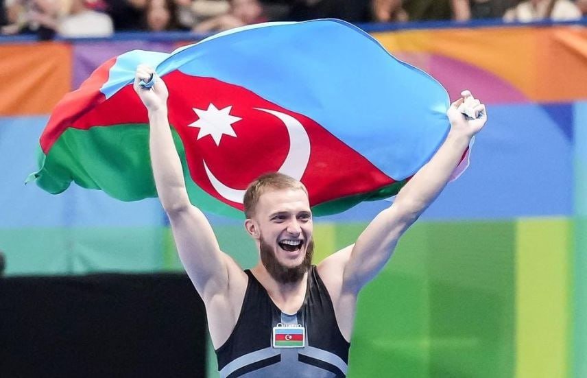Gimnastlarımız Britaniyada finala yüksəldilər Gimnastlarımız Britaniyada finala yüksəldilər
